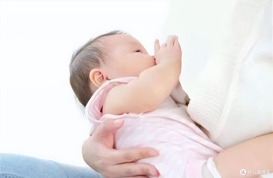 吃过了母乳就爱不上奶粉?宝宝不爱吃奶粉的3个原因,第1个好真实