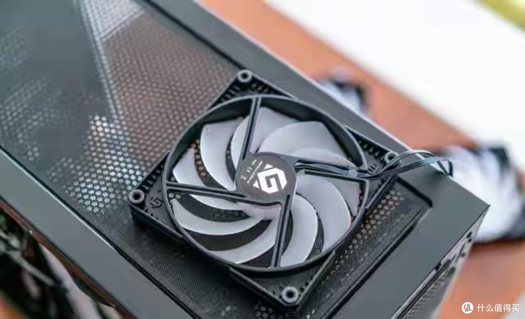 昂达杀回显卡赛道RTX 5060/5060 Ti神盾新品上线老装机党坐不住了