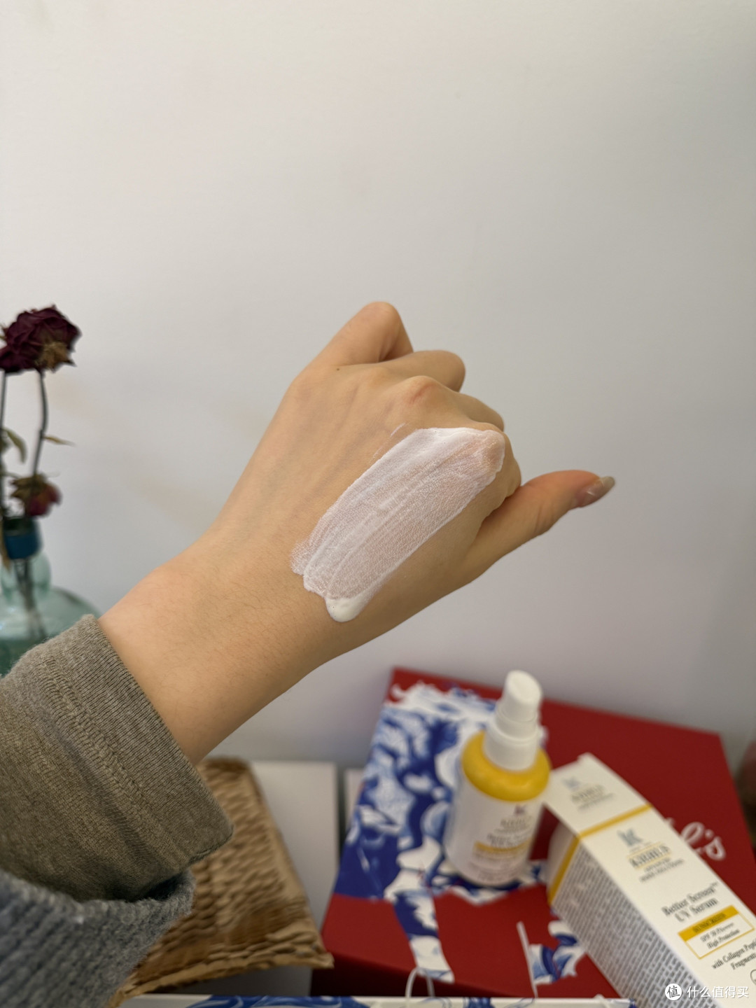 科颜氏防晒精华乳:换季护肤的首选
