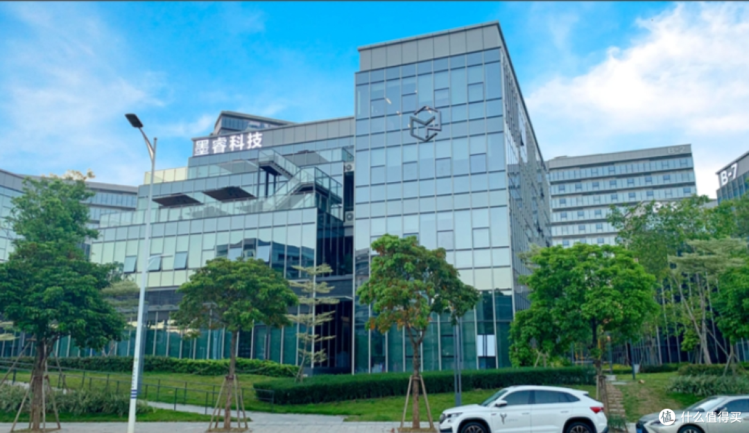 雷军的“冷静”哲学：小米为何三度加仓这层薄膜？