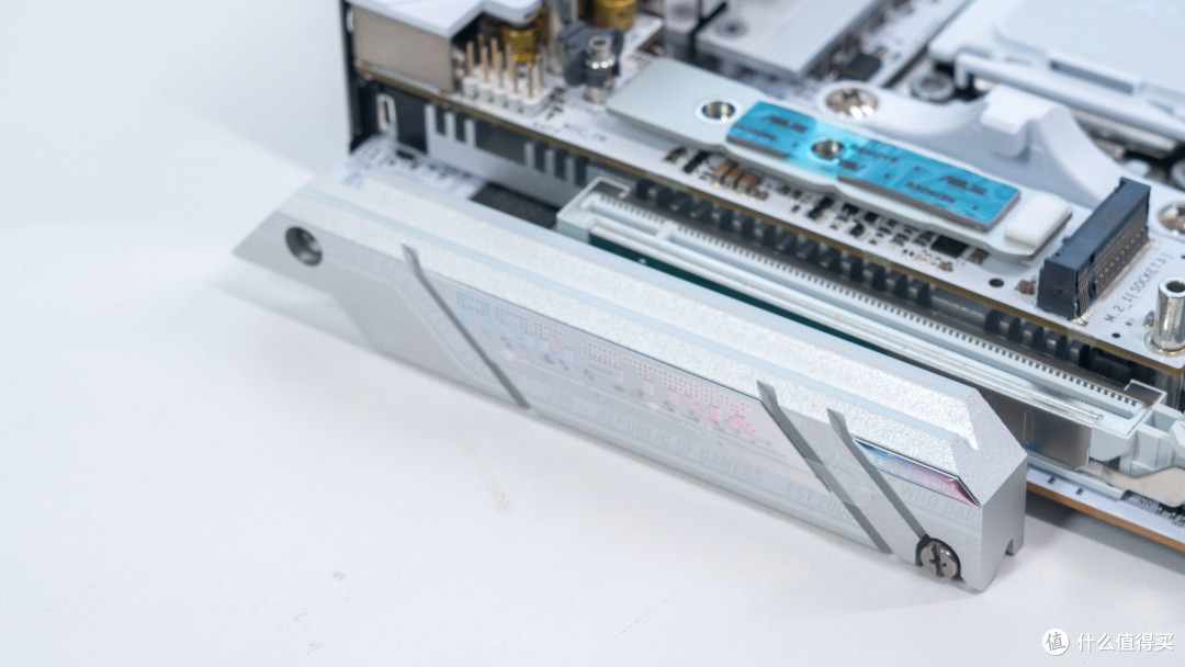 9L ITX小钢炮:9850X3D+ROG B850i 吹雪+AKLLA A5装机分享