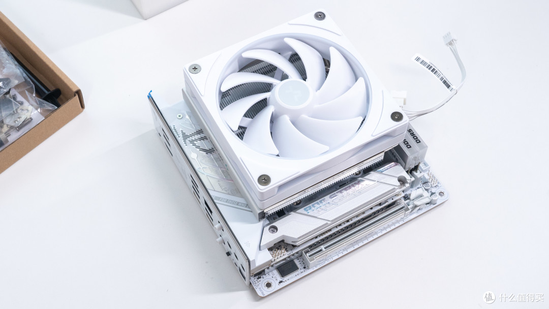 9L ITX小钢炮:9850X3D+ROG B850i 吹雪+AKLLA A5装机分享