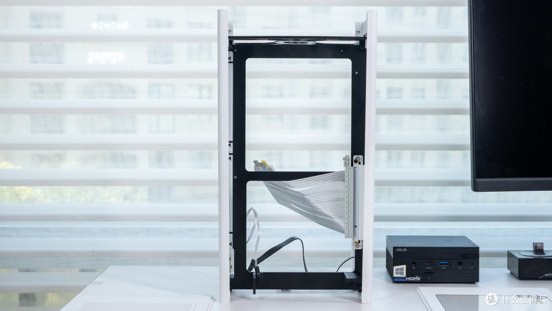 9L ITX小钢炮:9850X3D+ROG B850i 吹雪+AKLLA A5装机分享