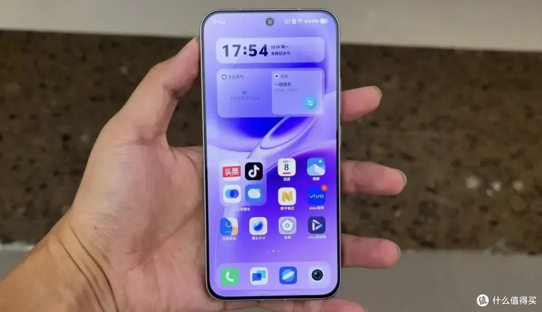 预算3000左右怎么选手机?看了一圈之后,真正值得买的还是这4款