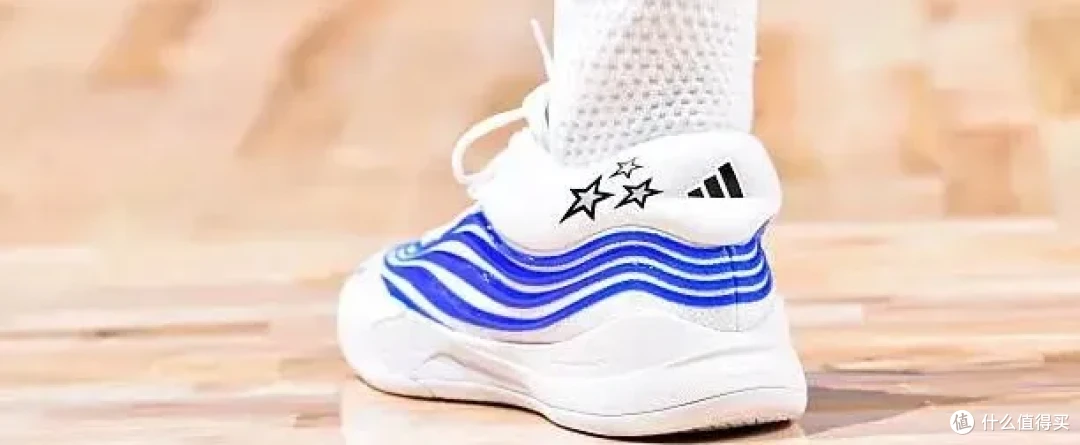 【NBA每日上脚】穿魔术蓝必赢球?贝恩拯救帝皇詹姆斯!