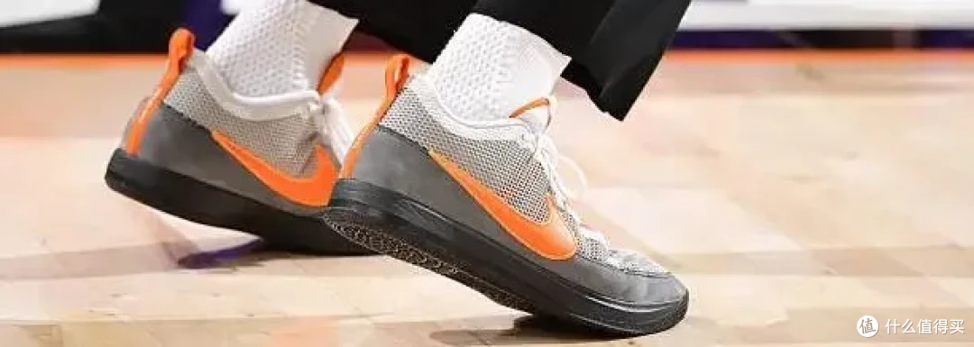 【NBA每日上脚】穿魔术蓝必赢球?贝恩拯救帝皇詹姆斯!