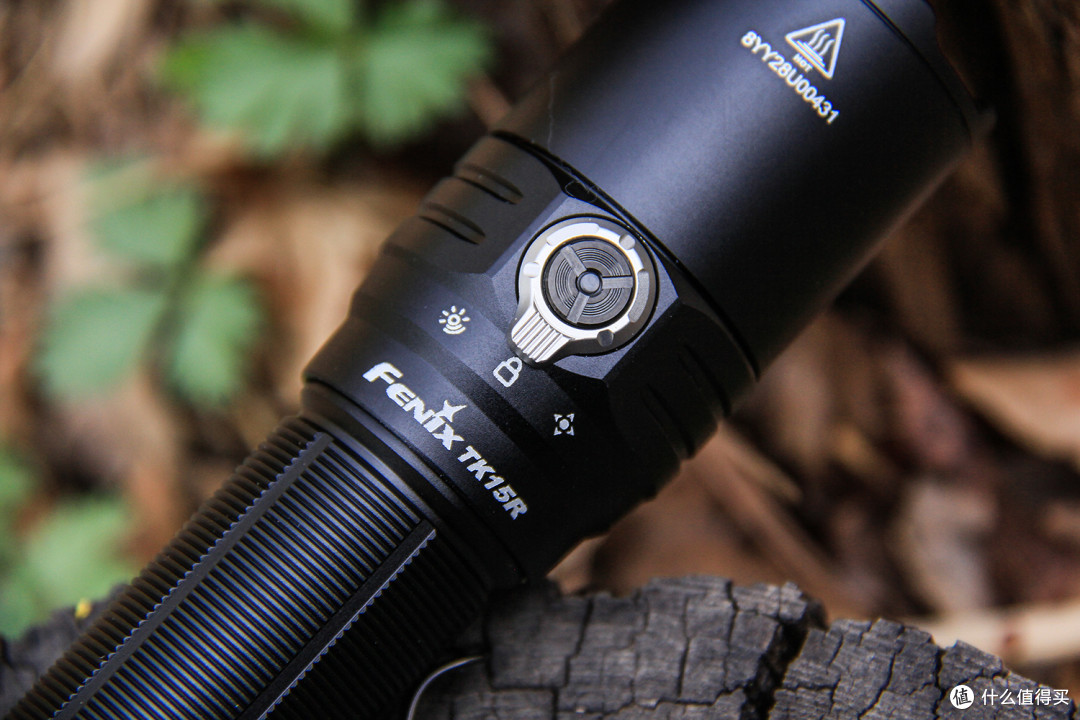 以智驭光,暗夜战术:Fenix TK15R