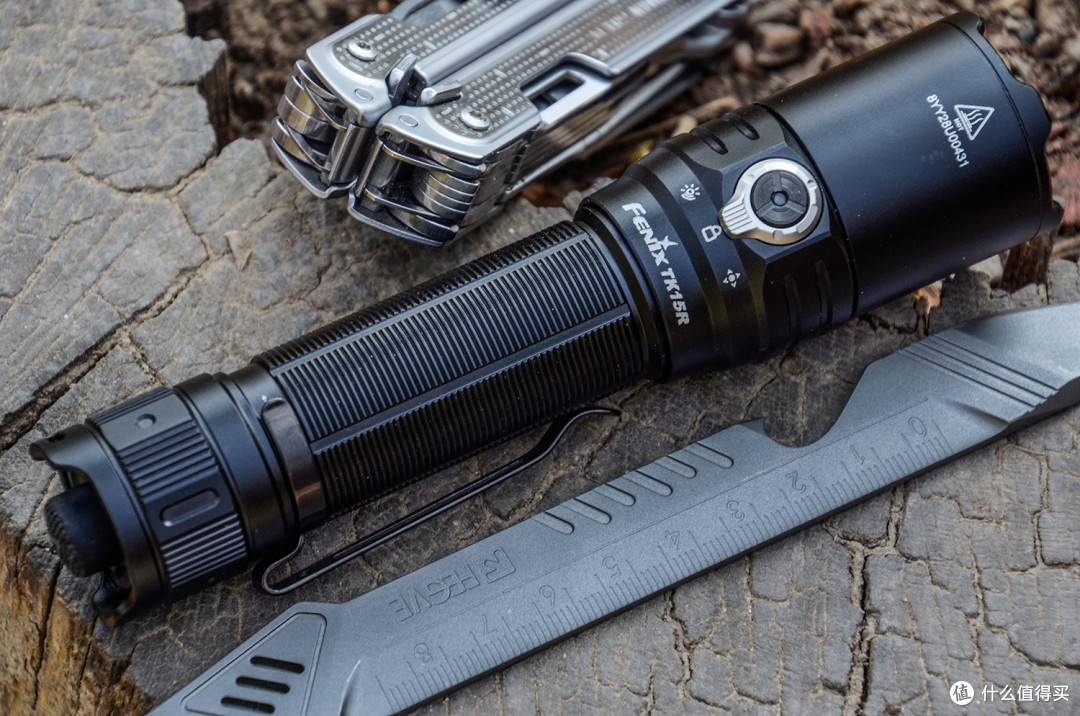 以智驭光,暗夜战术:Fenix TK15R