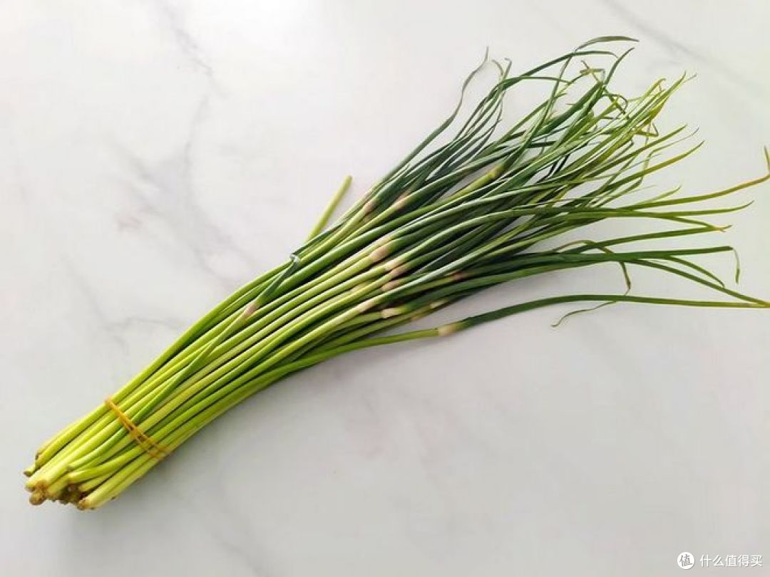 把春天吃进肚子,五种搭配晚餐,爽口又开胃,肉香味浓好吃!