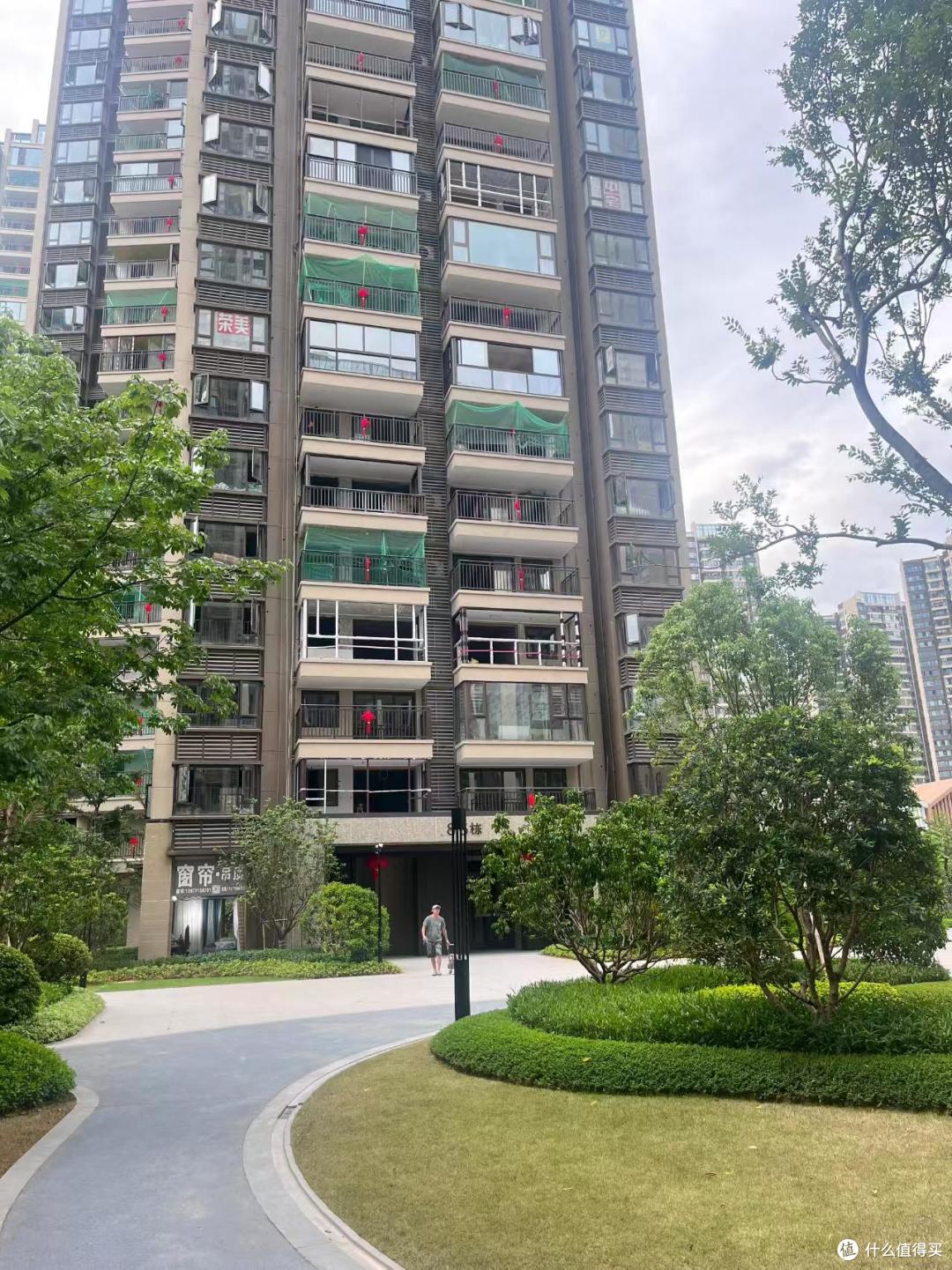 有一种后悔叫买了“高层的2楼”,不好住卖不掉,彻底成为不动产
