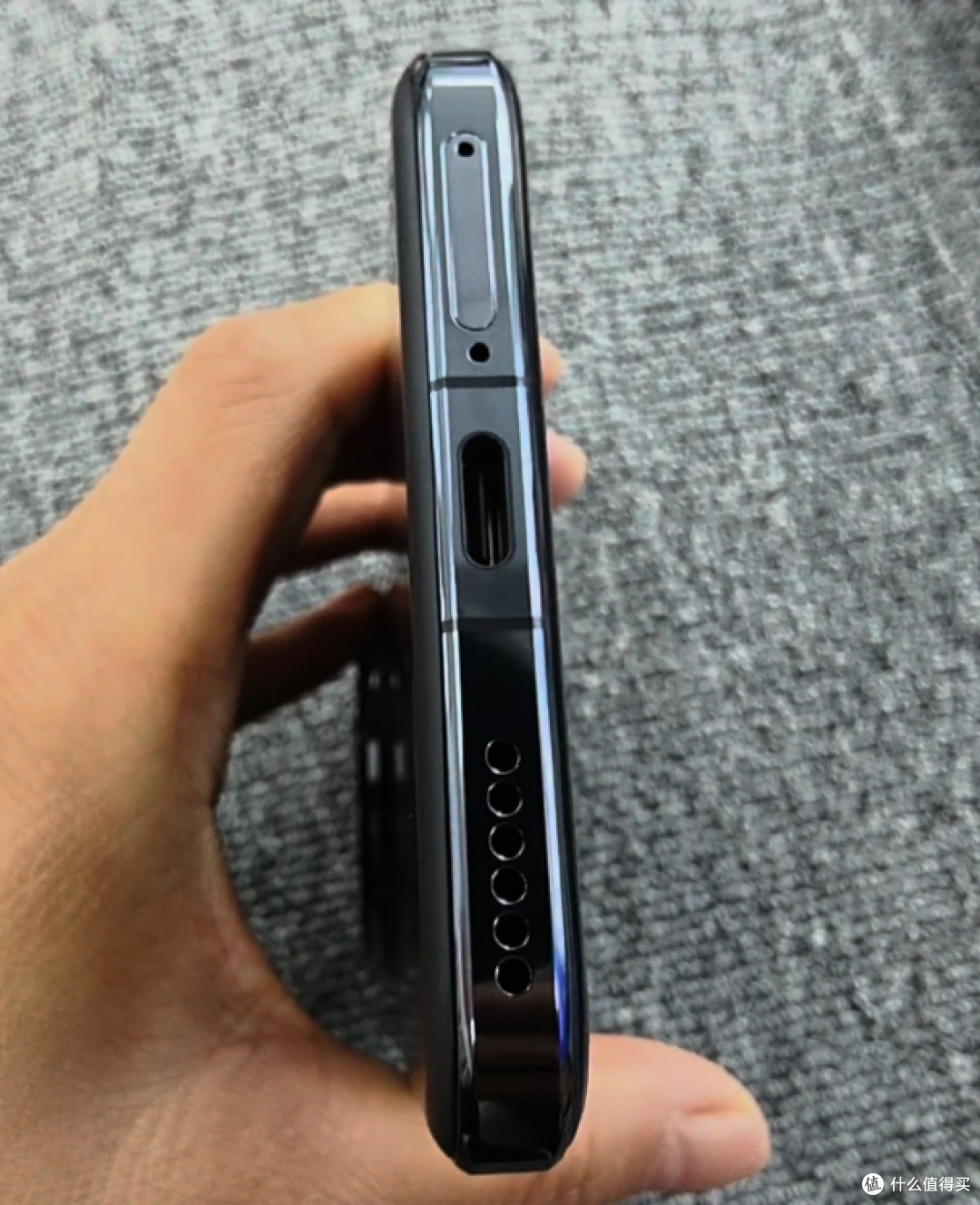 荣耀Magic7 Pro清仓跳水!16GB+512GB跌到4199元,还值得买吗?
