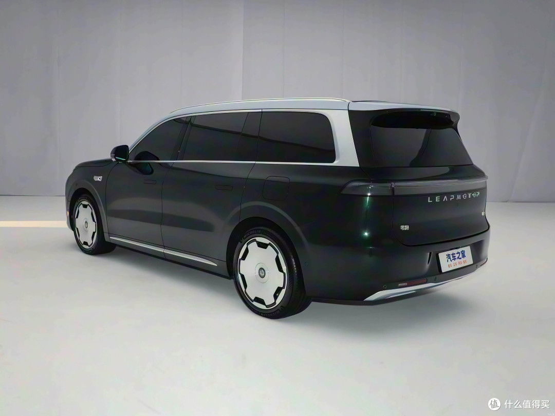 零跑D19:2026年最值得聊的20万级旗舰SUV