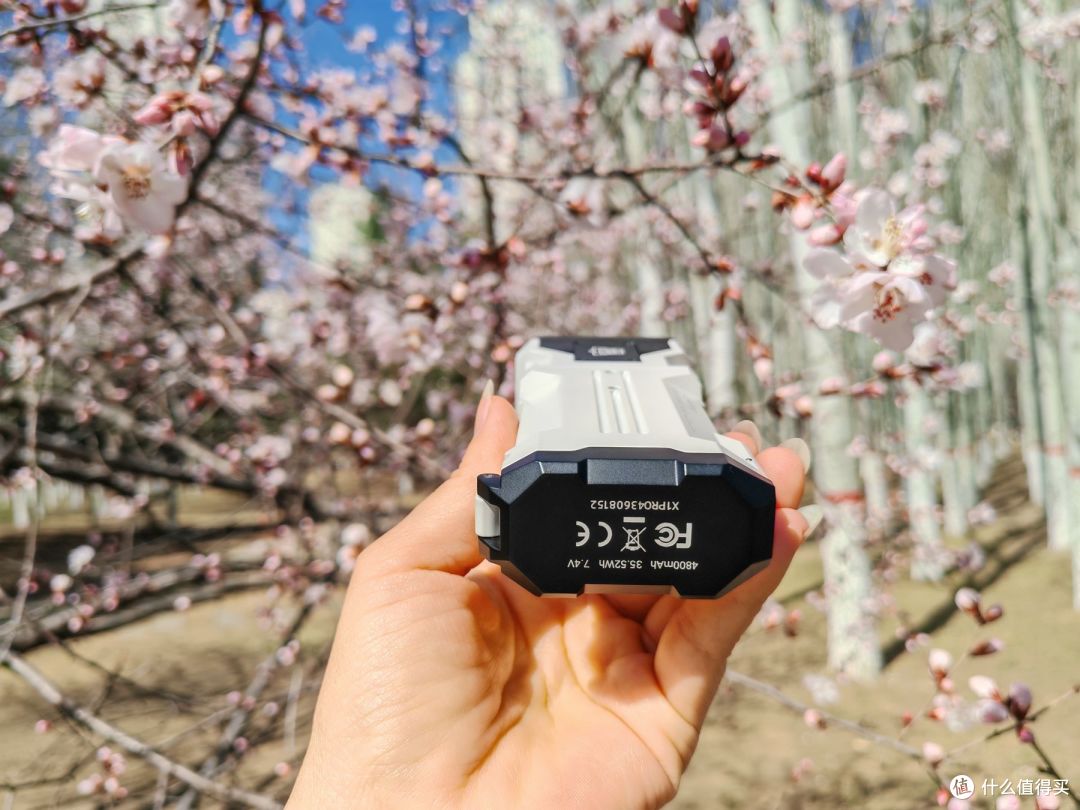 买手电别乱买!试过多款才懂,务本X1Pro这种才是户外用的真刚需
