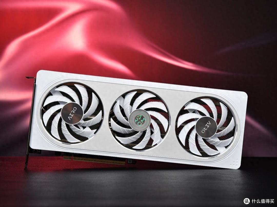 纯白装机新宠:技嘉RTX 5060 Ti AERO OC 8G显卡