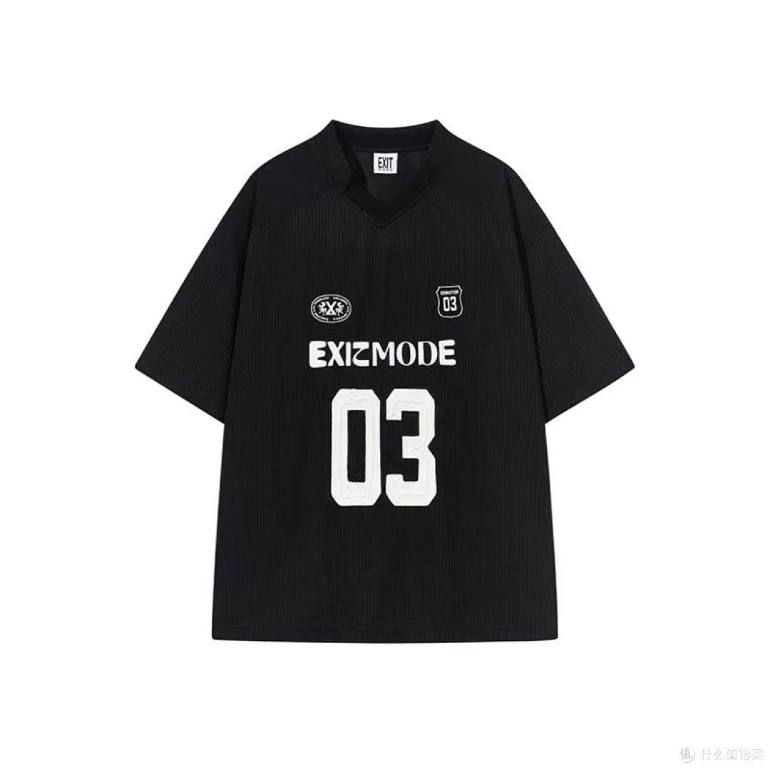 明星同款｜EXITMODE 条纹 T 恤，把美式复古穿成日常高级感