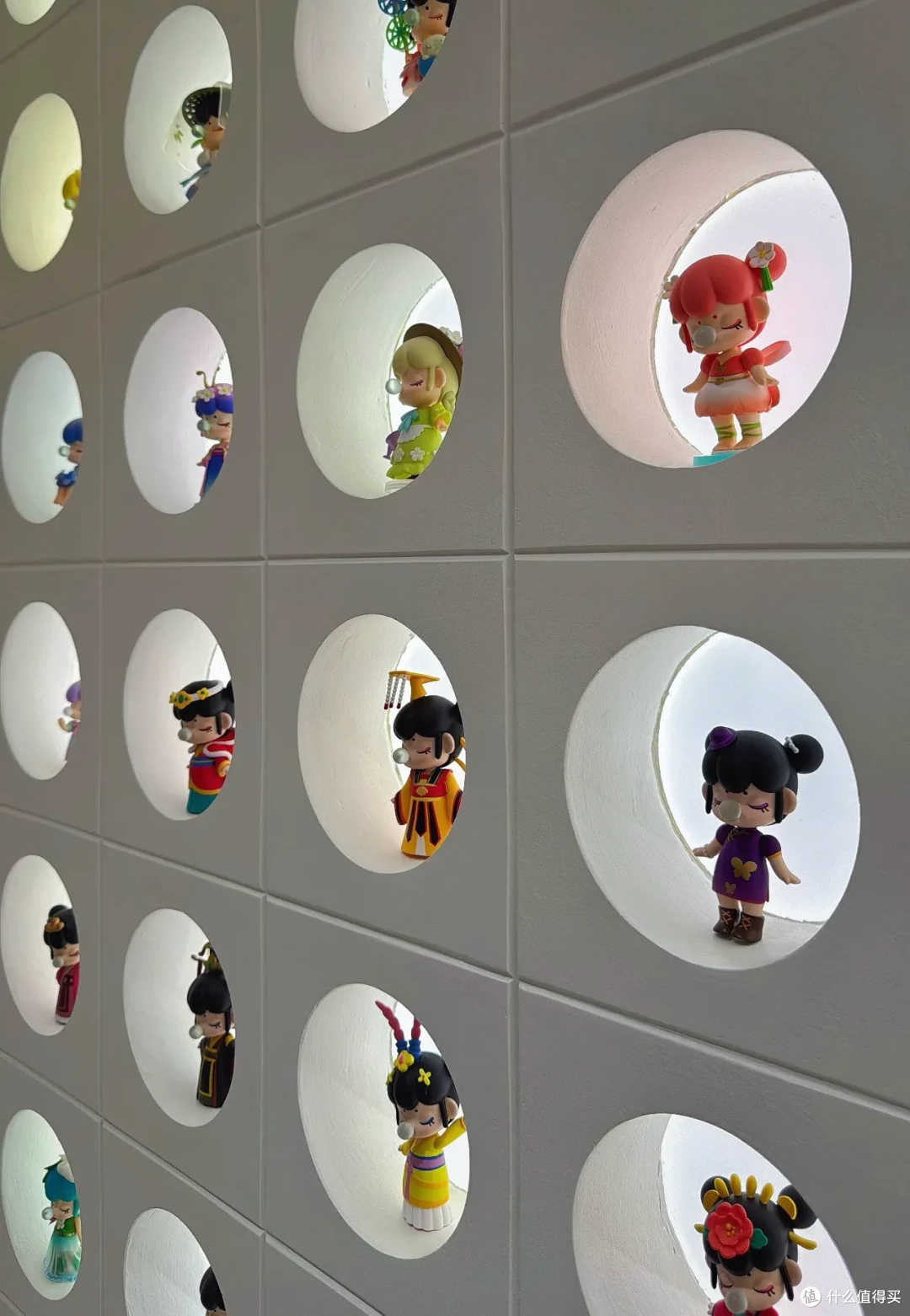 玄关可以多有趣？看完再看我家花了8000的隔断：它不配！