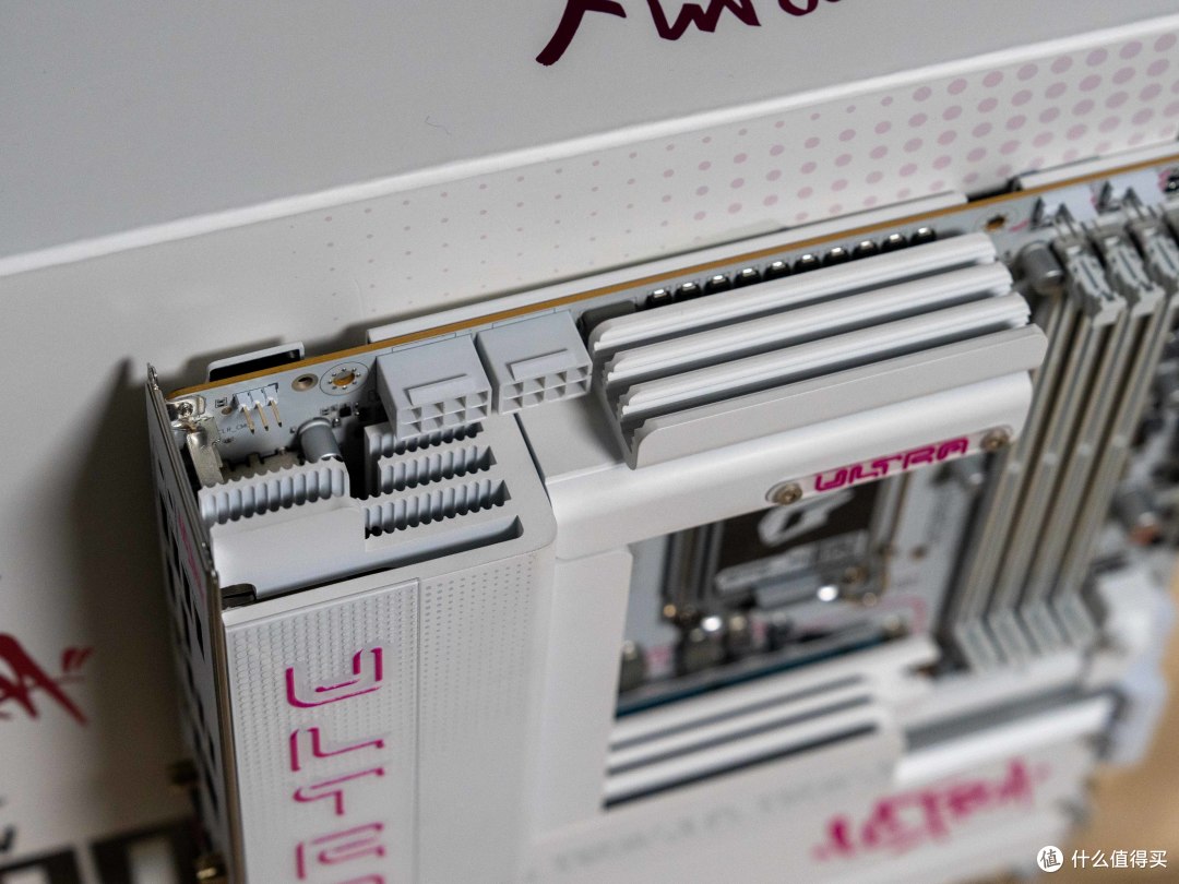 拒绝同质化！七彩虹Z890 ULTRA-S W主板：270K Plus的潮流座驾_主板_