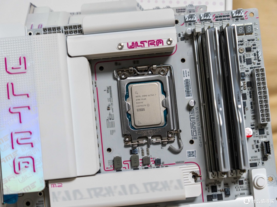 拒绝同质化！七彩虹Z890 ULTRA-S W主板：270K Plus的潮流座驾_主板_