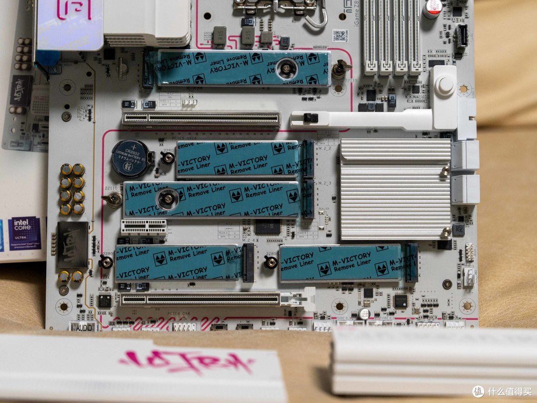 拒绝同质化！七彩虹Z890 ULTRA-S W主板：270K Plus的潮流座驾