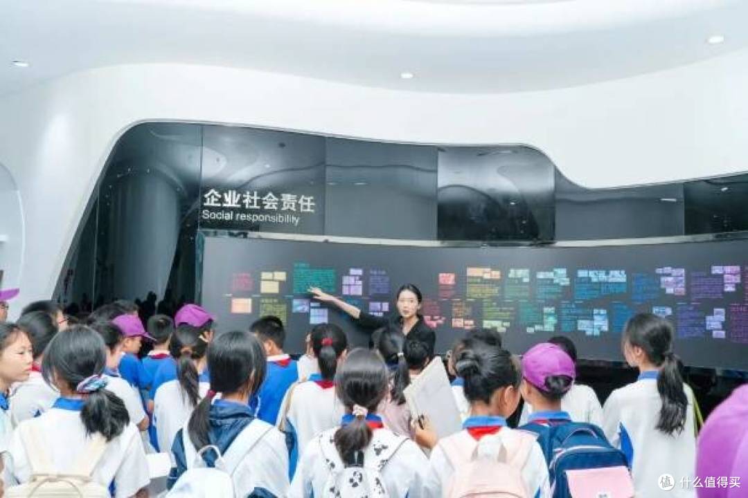 校企协同育人,深圳高级中学(集团)东校区小学部走进齐心集团