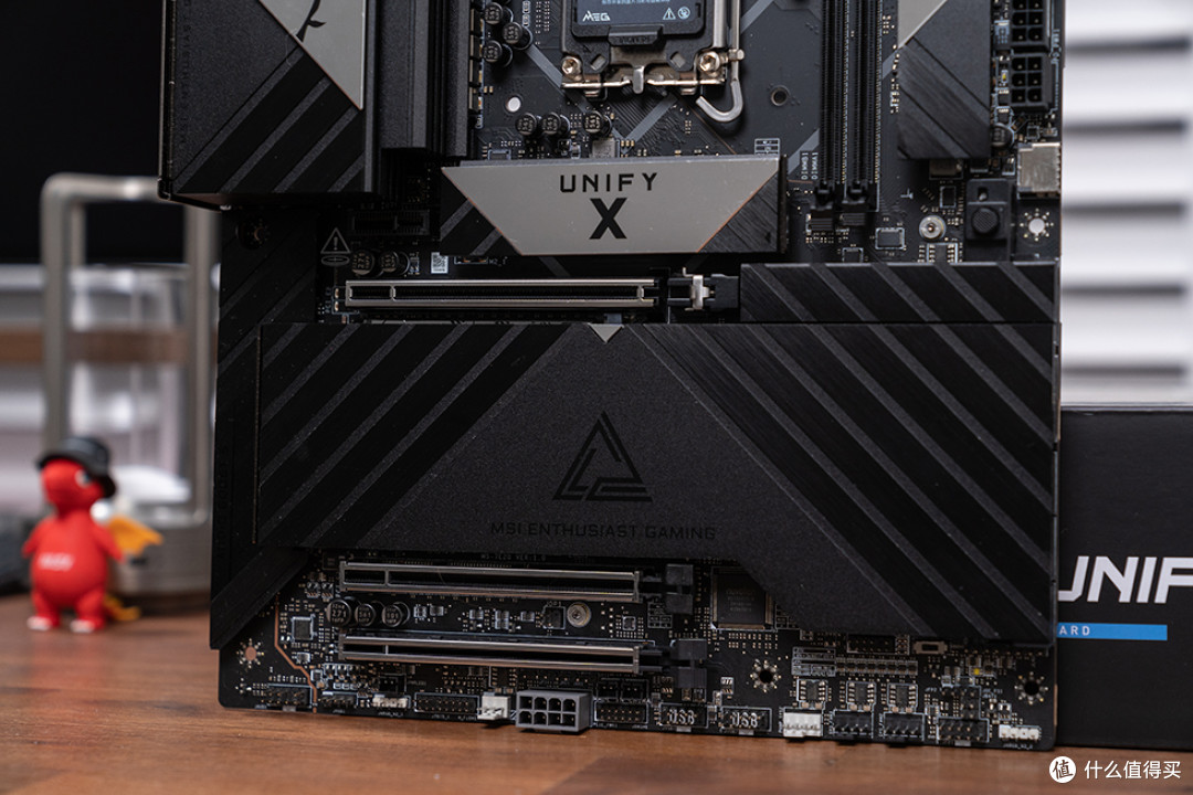 低调高效,华硕 PA401+微星 Z890 UNIFY-X+巨齿鲨5070 装机展示