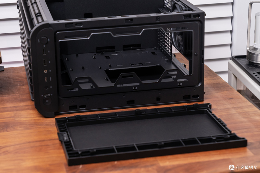 低调高效,华硕 PA401+微星 Z890 UNIFY-X+巨齿鲨5070 装机展示