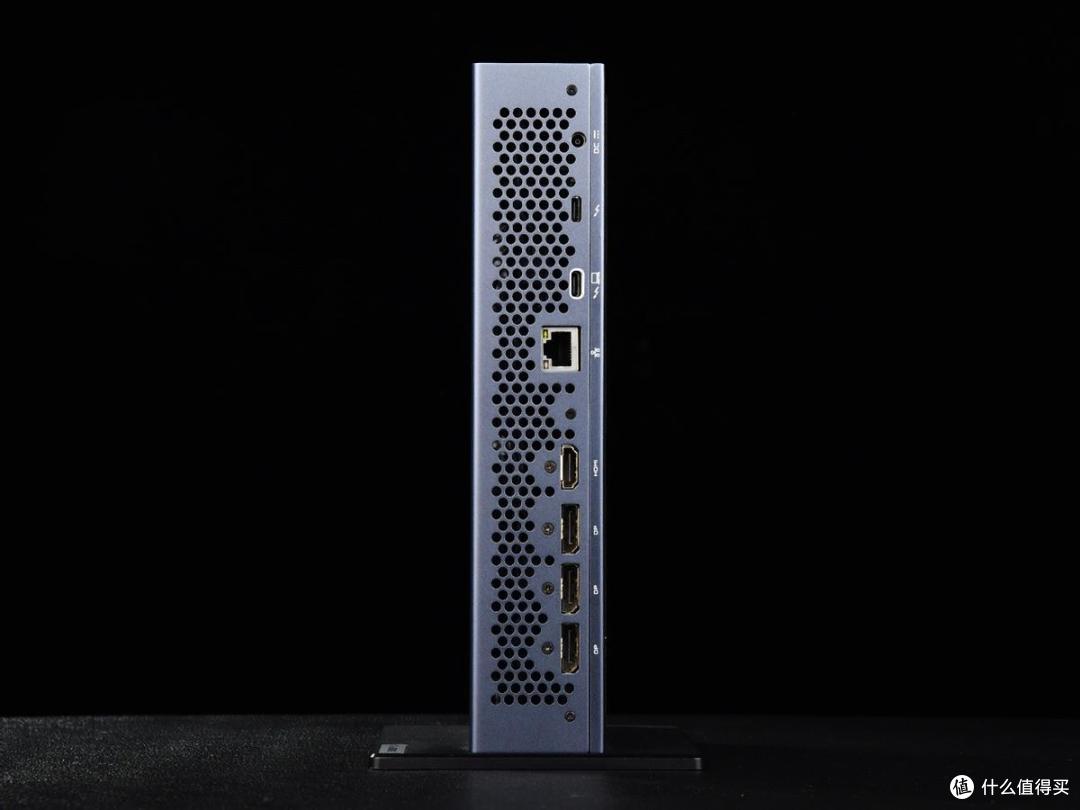 技嘉AORUS RTX 5060 Ti AI BOX显卡坞评测：不换笔记本也能战未来