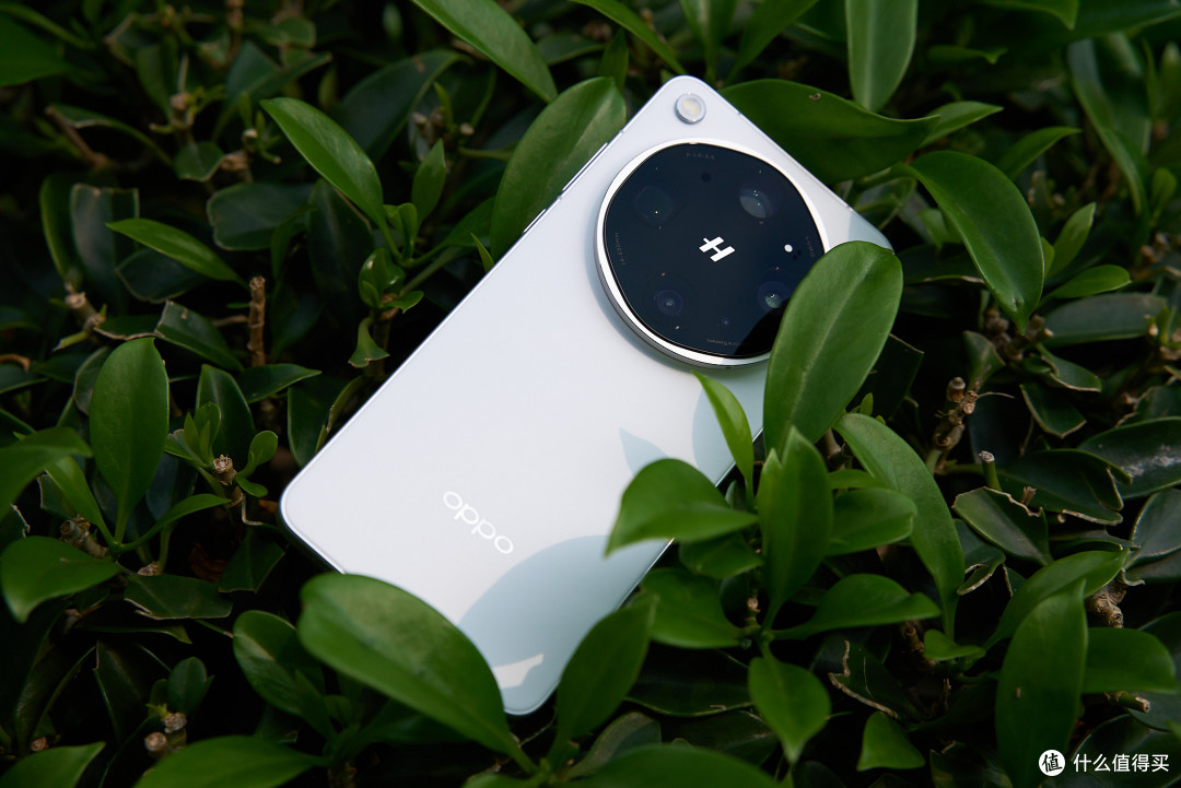 OPPO Find X9 Ultra评测:这光影理解,就是口袋哈苏