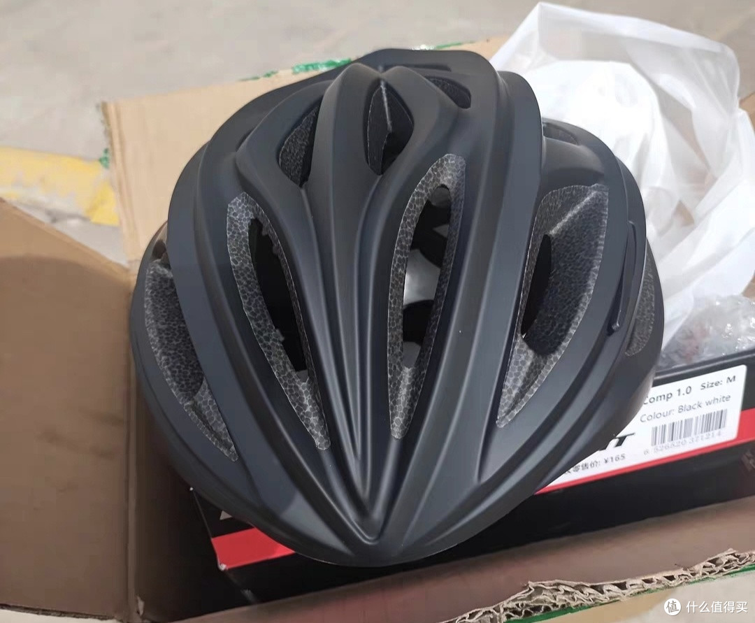 PMT M12头盔:通勤骑行的安全守护
