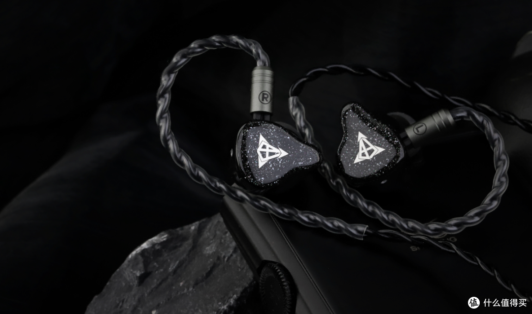 海外出货量很不错的国产HiFi耳机听起来如何?评Hisenior Mega7