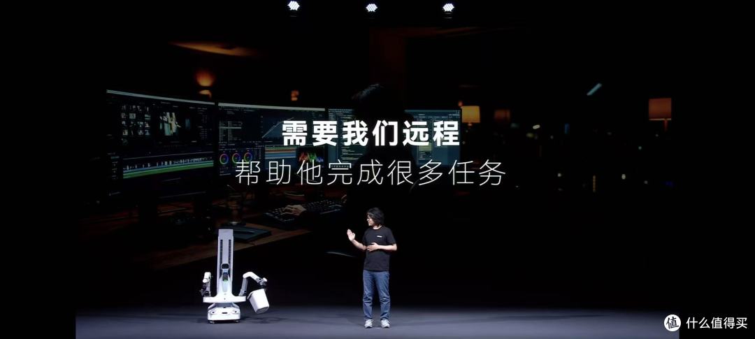 自变量机器人发布首个世界统一模型,35天后新一代机器人入驻家庭