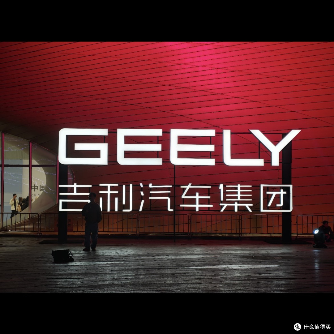 2.22L油耗砸场子！吉利i-HEV不讲武德，今年混动市场要彻底变天？