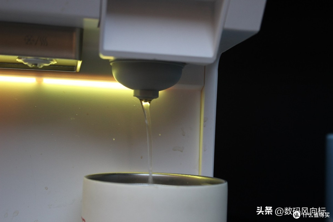 小户型水吧台逆袭记:一台机器终结我的"家电叠叠乐"