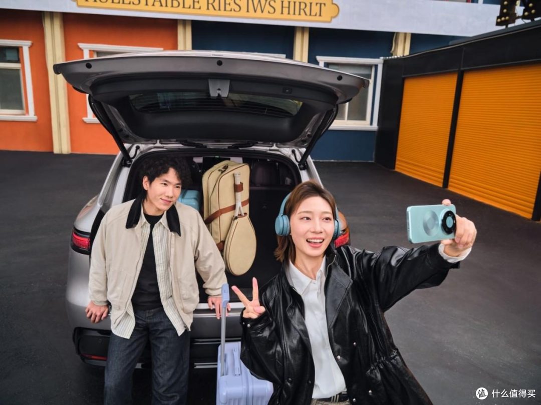 问界M6全系标配空气悬架25.98 万起上市 掀翻25万级 SUV 市场