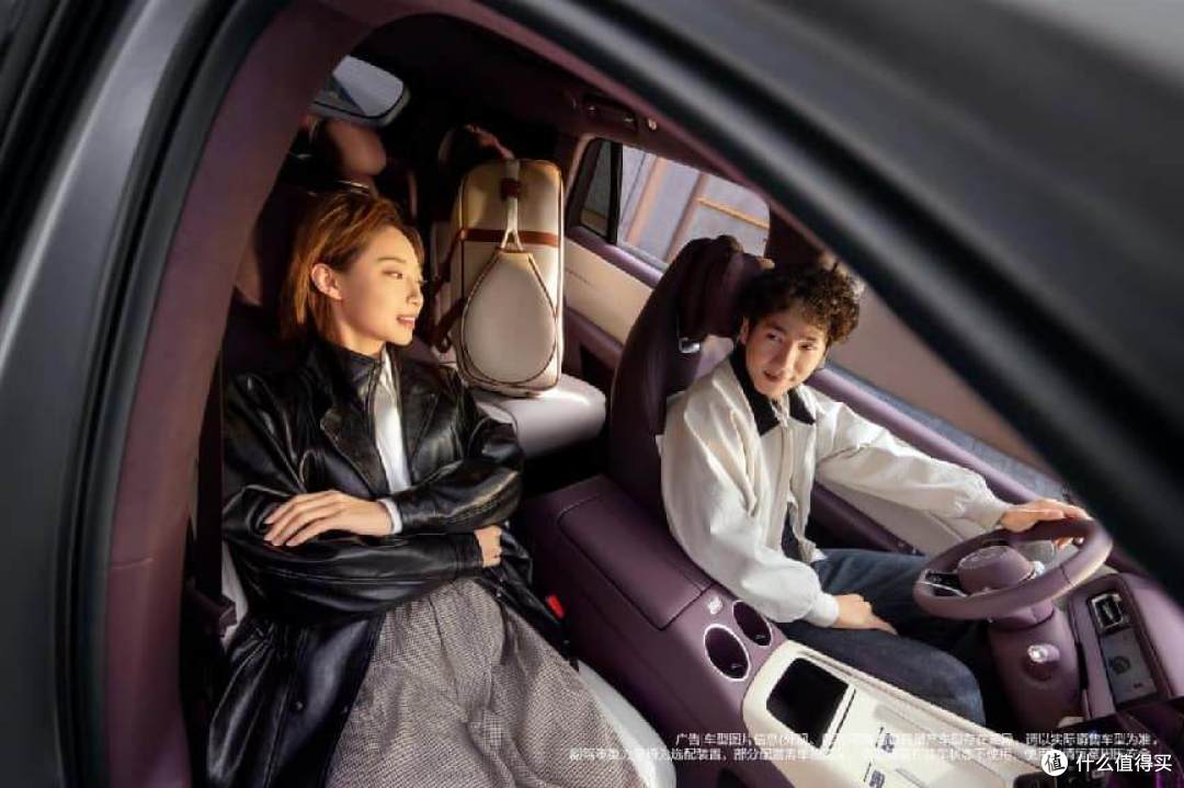 问界M6全系标配空气悬架25.98 万起上市 掀翻25万级 SUV 市场