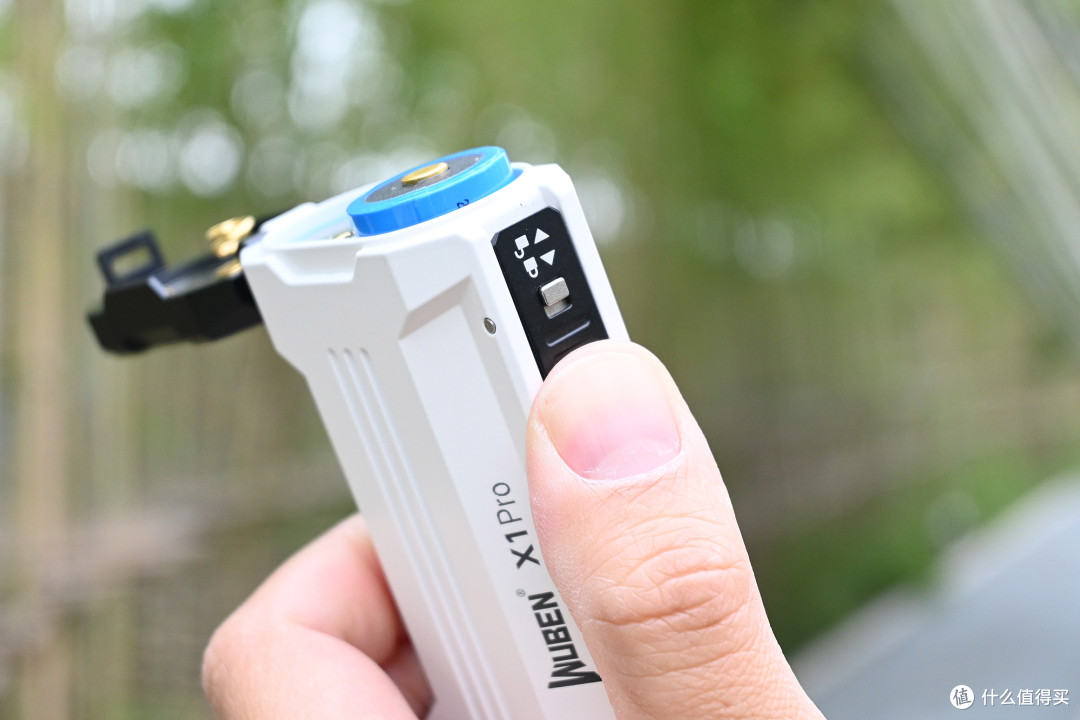 新旗舰,更全能!务本X1Pro扁筒手电体验