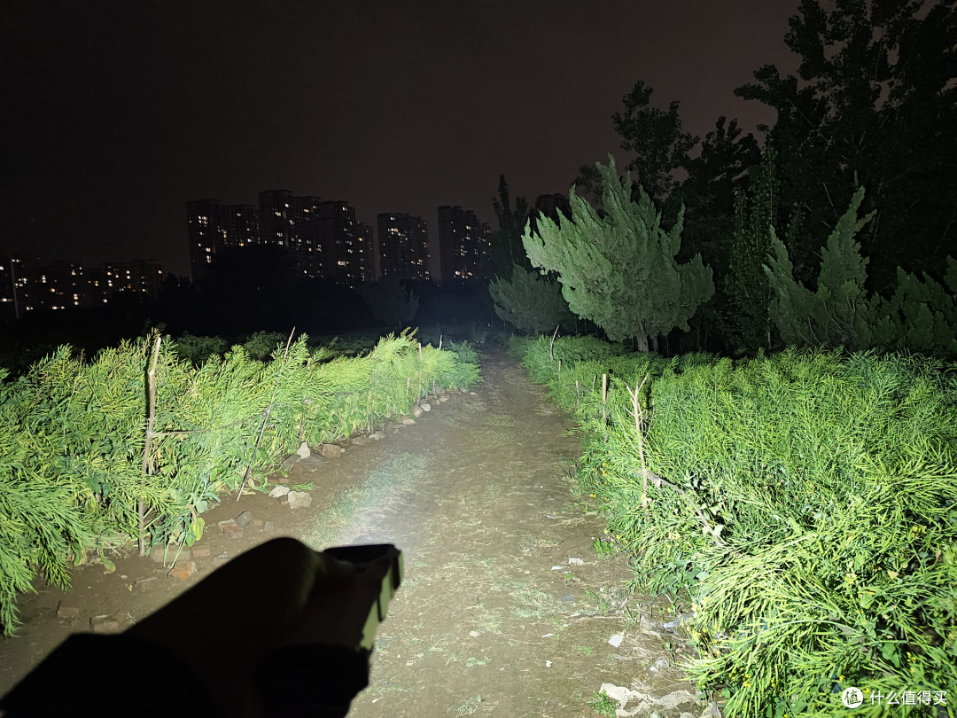 新旗舰,更全能!务本X1Pro扁筒手电体验