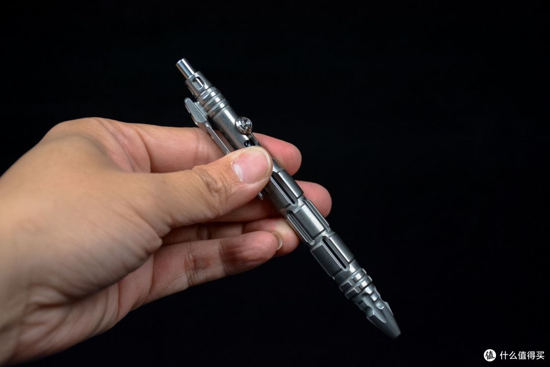 重装机甲美学！这才是男人的EDC天花板：北斗作钛合金战术笔