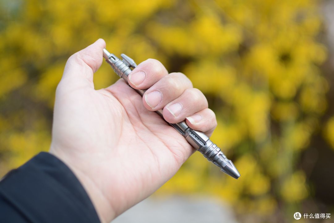 重装机甲美学！这才是男人的EDC天花板：北斗作钛合金战术笔