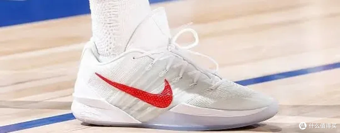 【NBA每日上脚】蓝白!魔术!迪子!第一骚鞋这不就来了?
