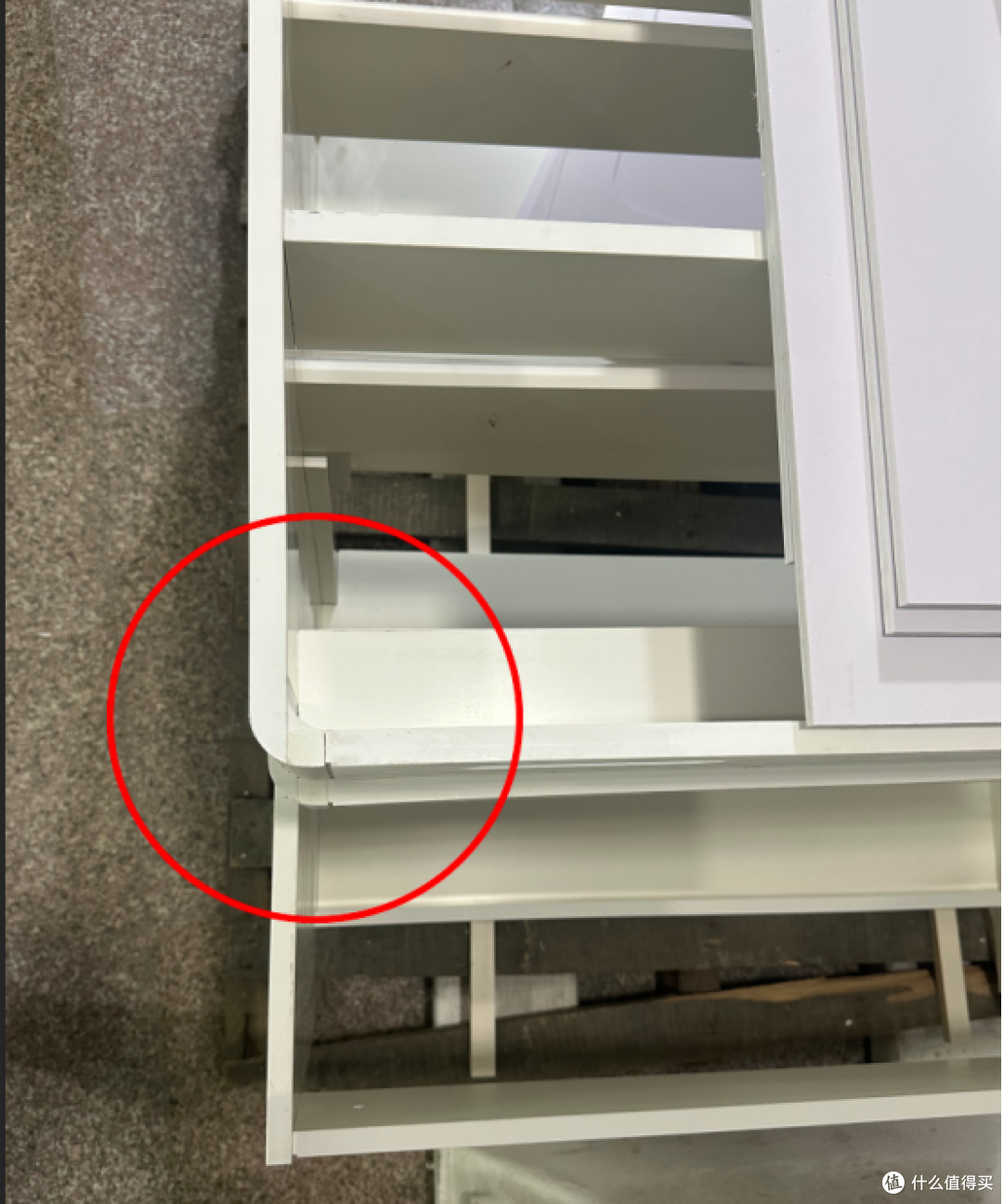 装修选浴室柜,板材一直是绕不开的核心决策点。