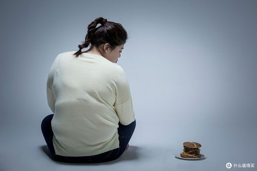 久坐大肚腩怎么减掉?实测高活性减肥产品,专攻顽固下腹赘肉