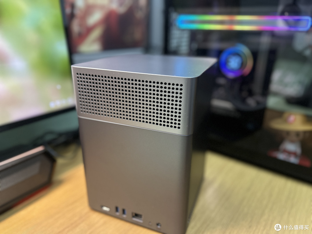 绿联DH4300 Plus:摄影人的移动存储,把全世界的美好都装进口袋