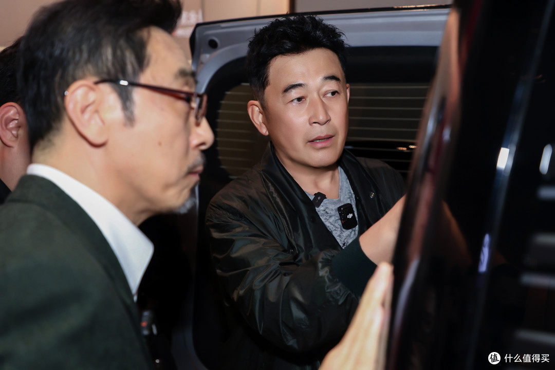 2026年北京车展重头戏!王志飞/宁里打卡比亚迪仰望展台
