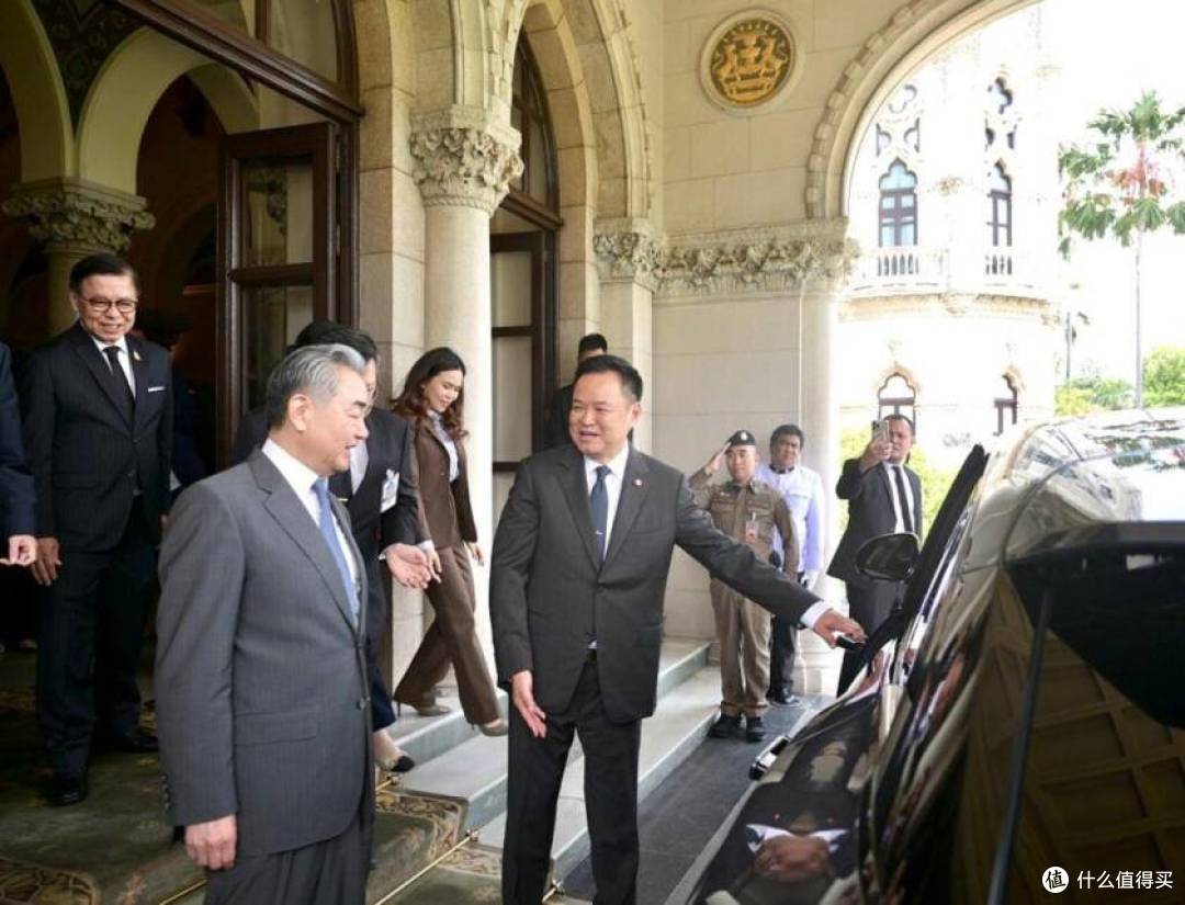 从“总理座驾”到“全球销冠”:比亚迪改写世界汽车格局