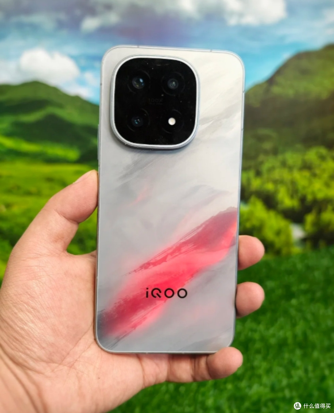 iQOO 15T要来了，8000mAh超大电池！等新还是买旧？