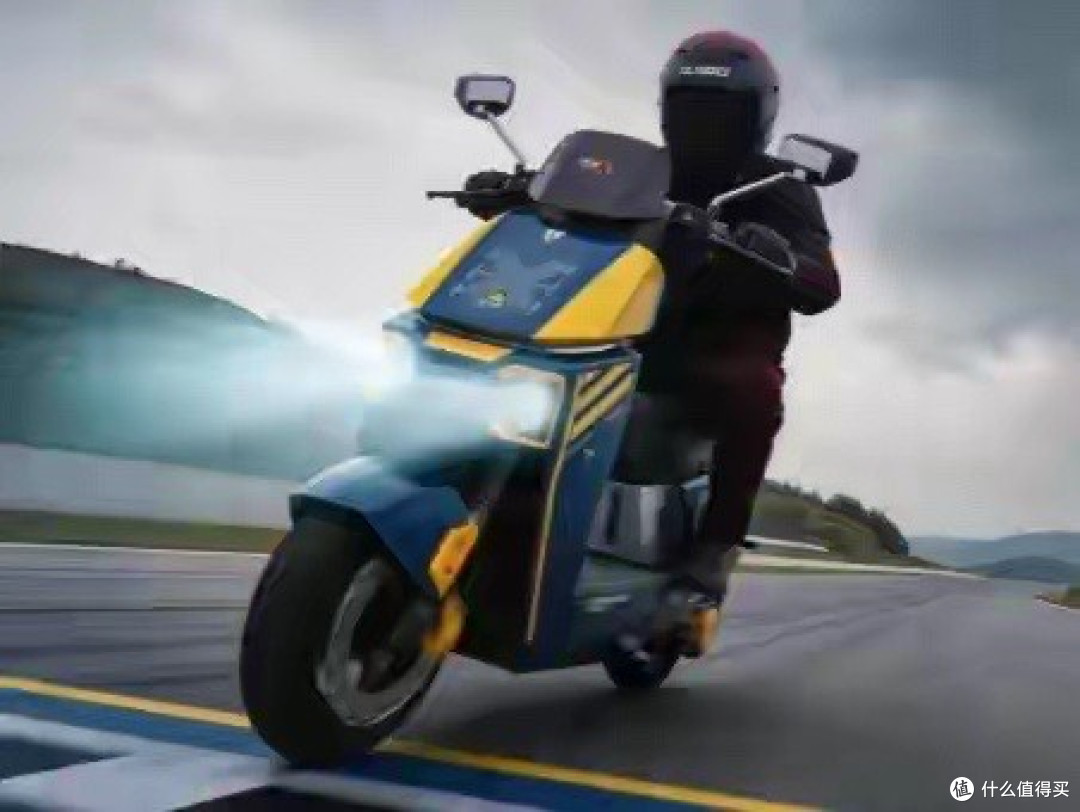 2999元起，极速80km/h，又一性价比入门级电摩开卖
