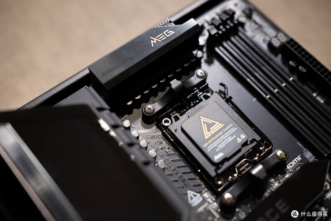 旗舰标杆,微星MEG X870E ACE MAX战神主板开箱实测
