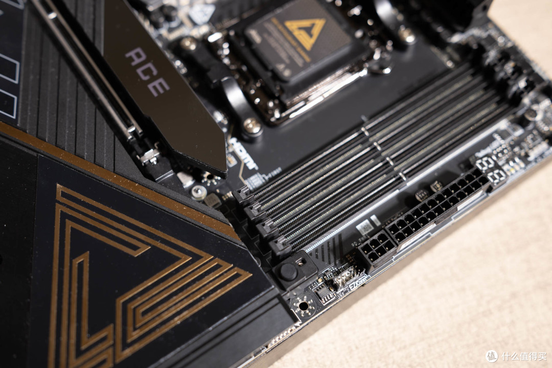 旗舰标杆,微星MEG X870E ACE MAX战神主板开箱实测