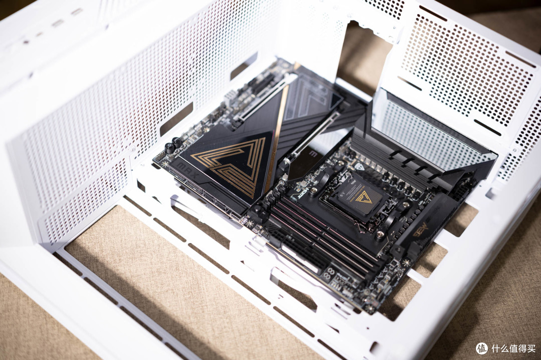 旗舰标杆,微星MEG X870E ACE MAX战神主板开箱实测